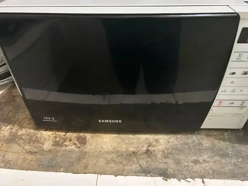 MICROWAVE SAMSUNG ME731K 20 LT