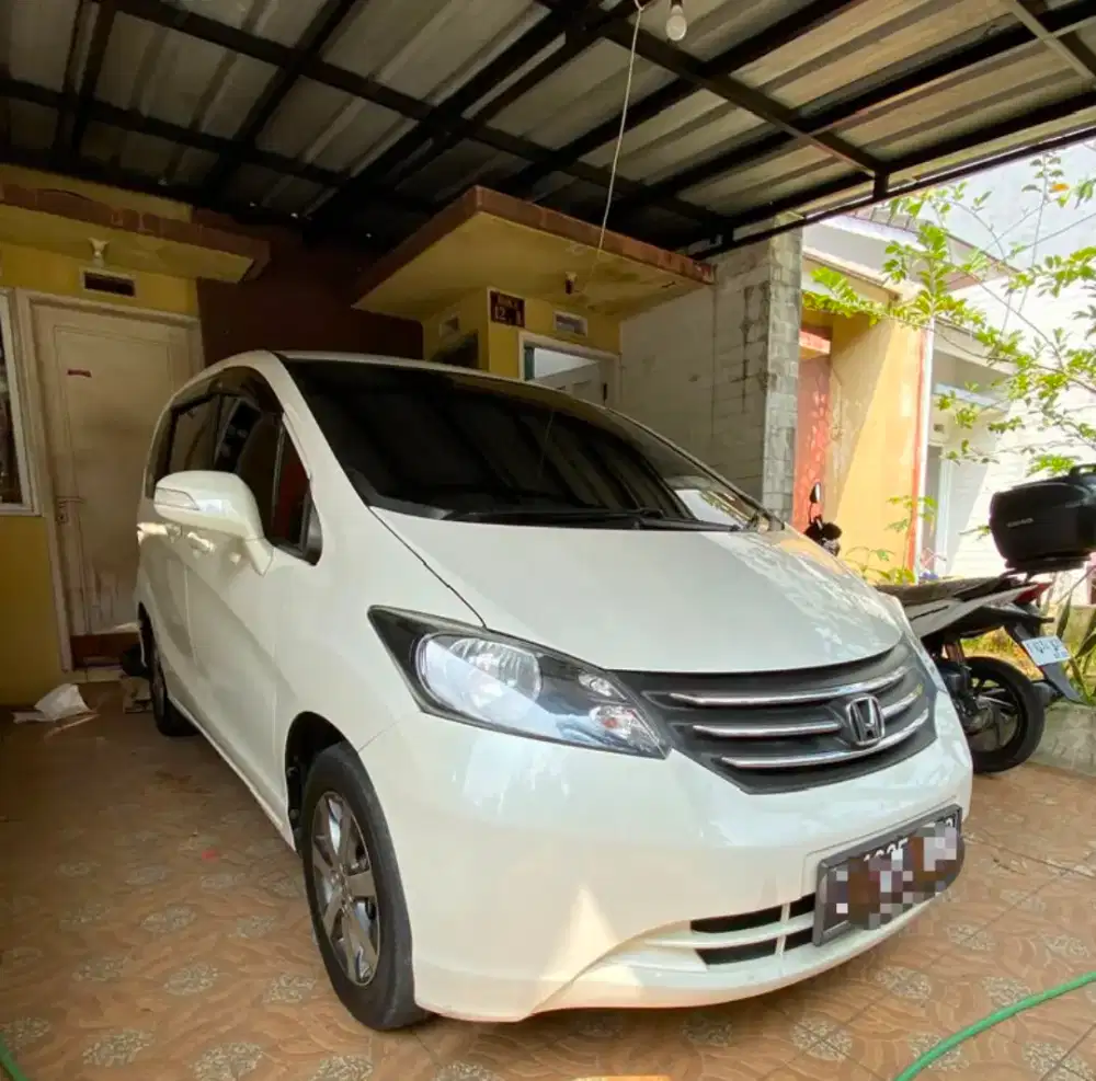 Honda Freed 2011 Bensin