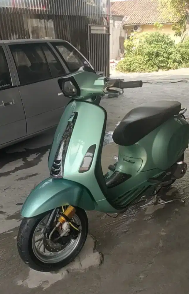 Repair/Repaint Vespa