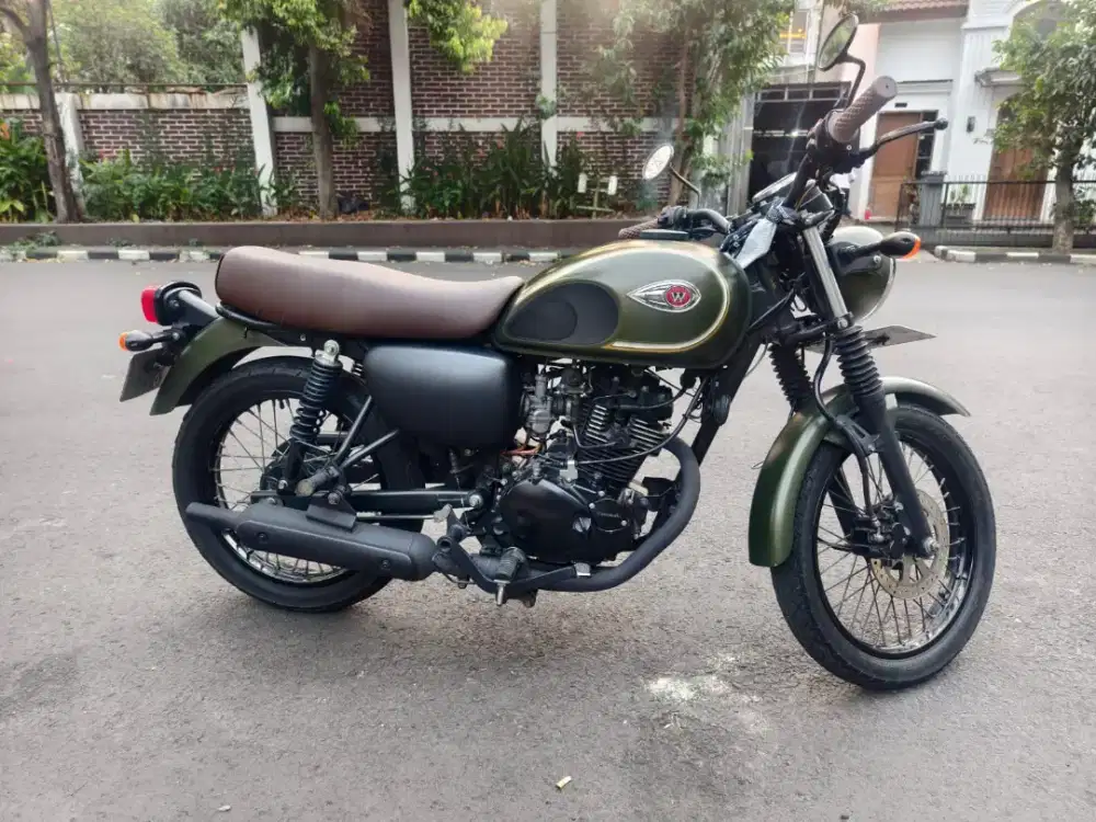 Kawasaki W175 Orisinil Low Kilometer