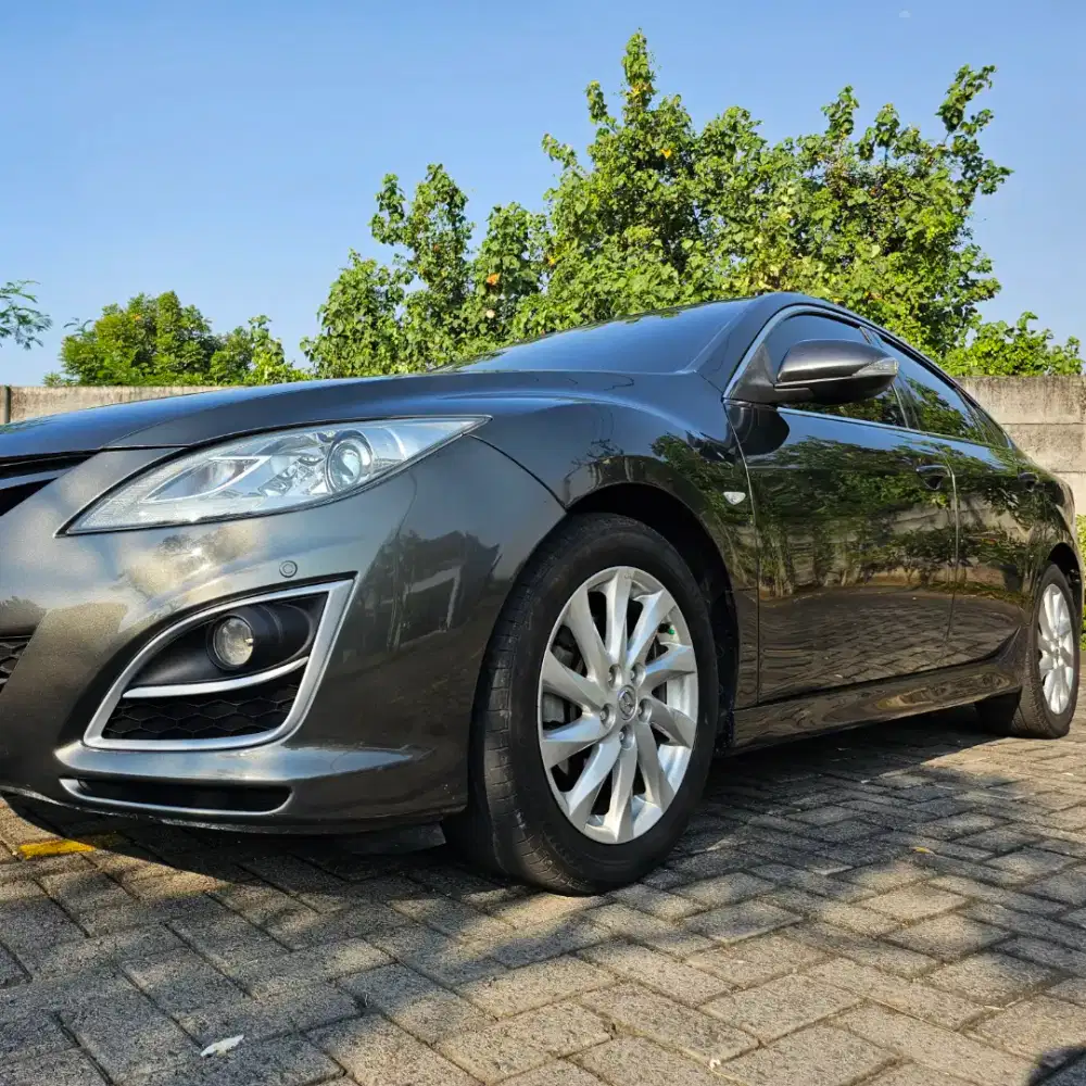 Mazda 6 Sedan 2011