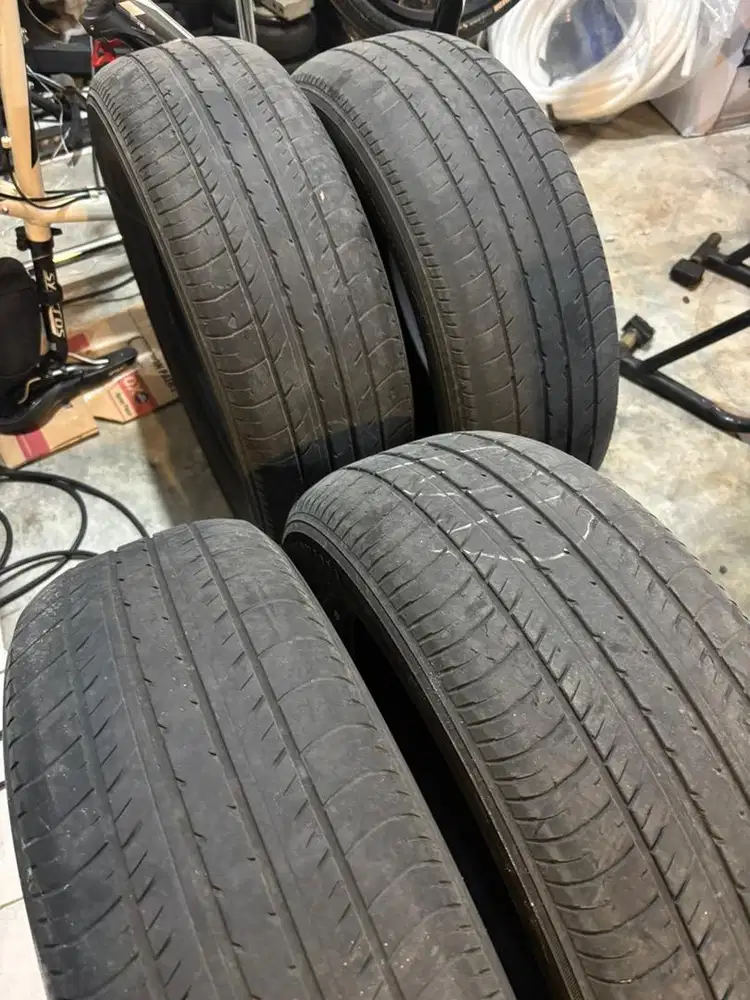 Ban yokohaman db 205/60/r16
