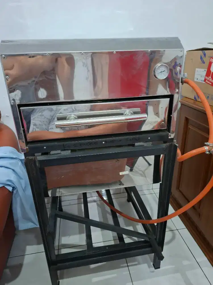 Oven gas lapis legit ukuran 60x60 cm