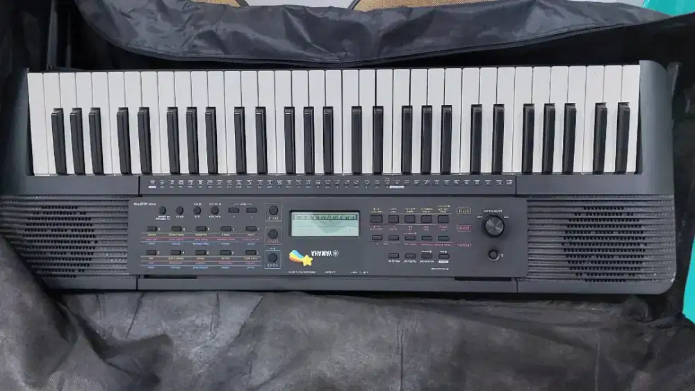 Keyboard Yamaha PSR E273