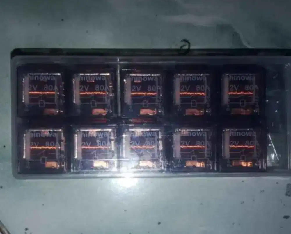 10PCS RELAY KLAKSON 12 VOLT 80 AMPER 1KOTAK ISI 10PCS MEREK HINOA