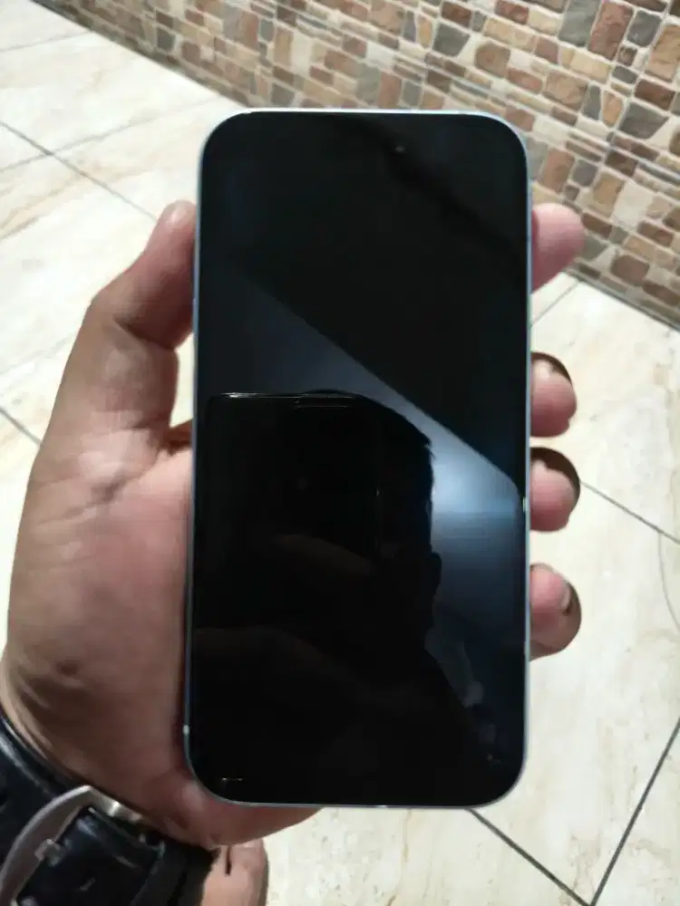 Dijual iPhone 15 128 GB iBox - Garansi Resmi, Mulus, Lengkap