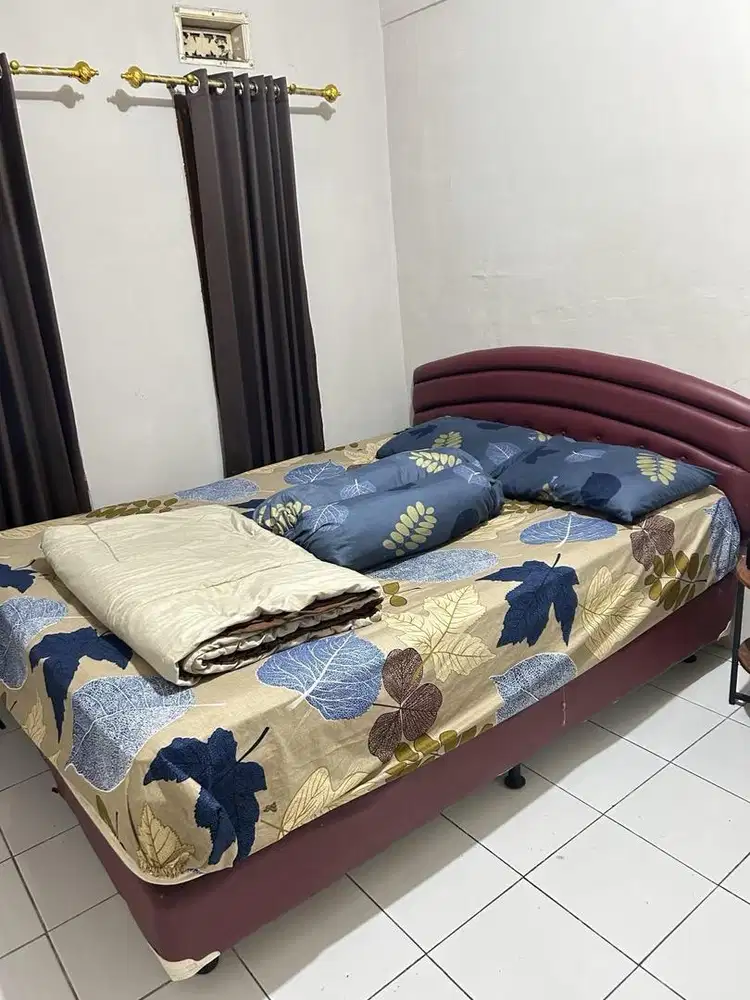 Jual cepet springbed ukuran kasur queen 160x200 sama divannya,