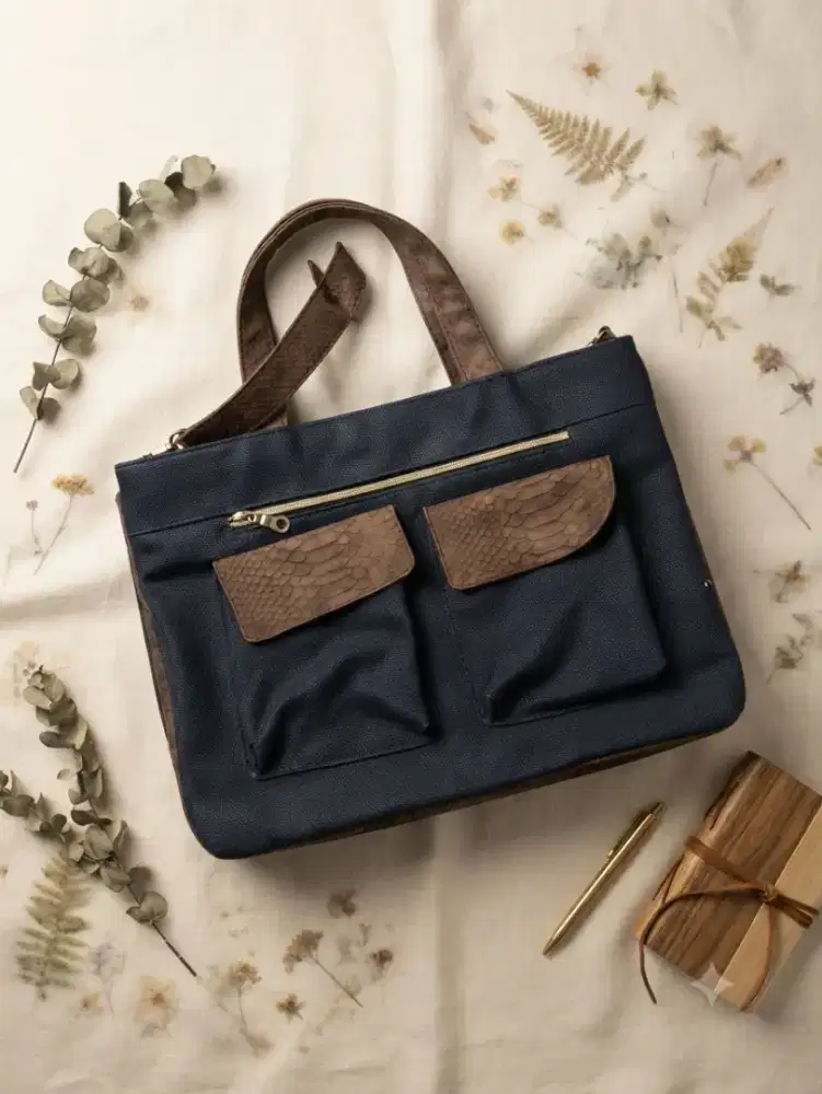 Tas Tote Bag / Sling Bag Navy Kombinasi Kulit Impor (Baru/Never Used)