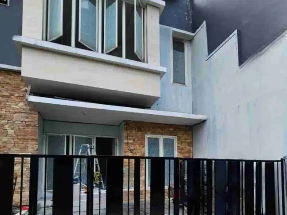 Dijual Rumah Karah Agung Modern Minimalis ( 2 lantai )