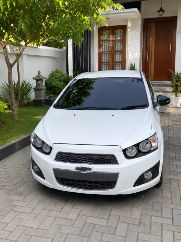 DIJUAL BU CHEVROLET AVEO 2014 MATIC NETT