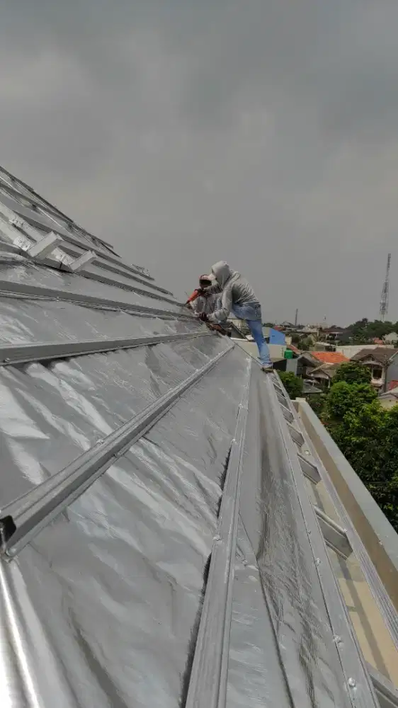 Tukang borong atap dan plafon
