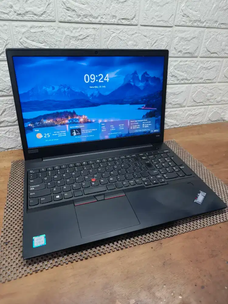 Lenovo Thinkpad E580 intel Core i5 Gen-8 (8/256gb) 15,6 inch MULUSS