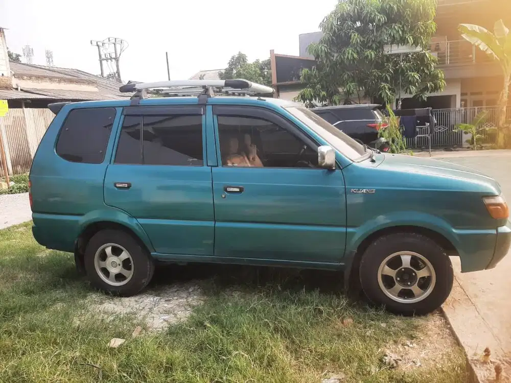 Toyota Kijang Kapsul SSX1997, Mobil Keluarga