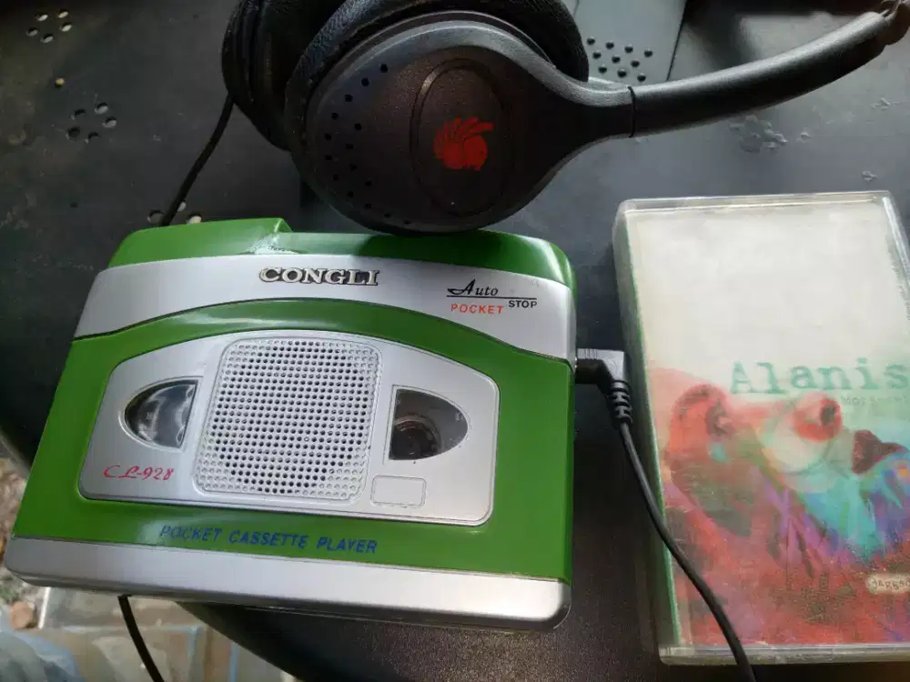 dijual walkman congli warna hijau