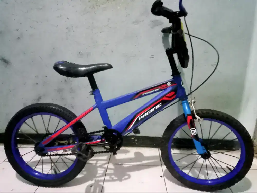 Dijual sepeda BMX merk PACIFIC ring 16 kondisi masih bgus keker normal