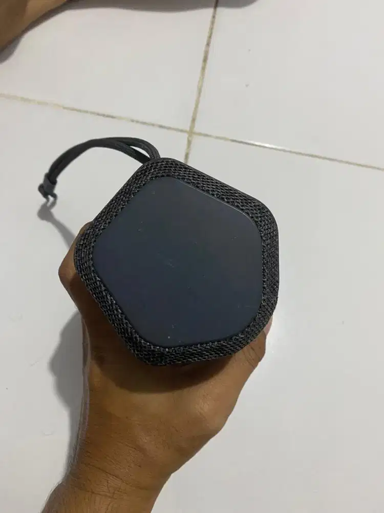 Jual cepet speaker bluetooth SRS-XE200 sony  collab emporio armani