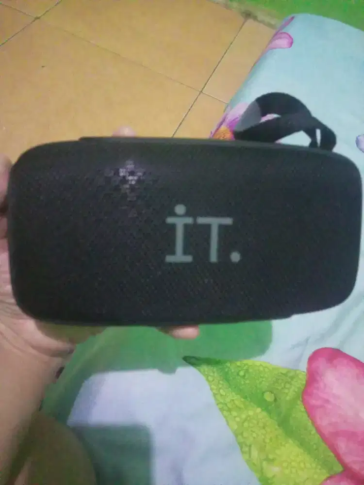 Speaker bluetooth IT