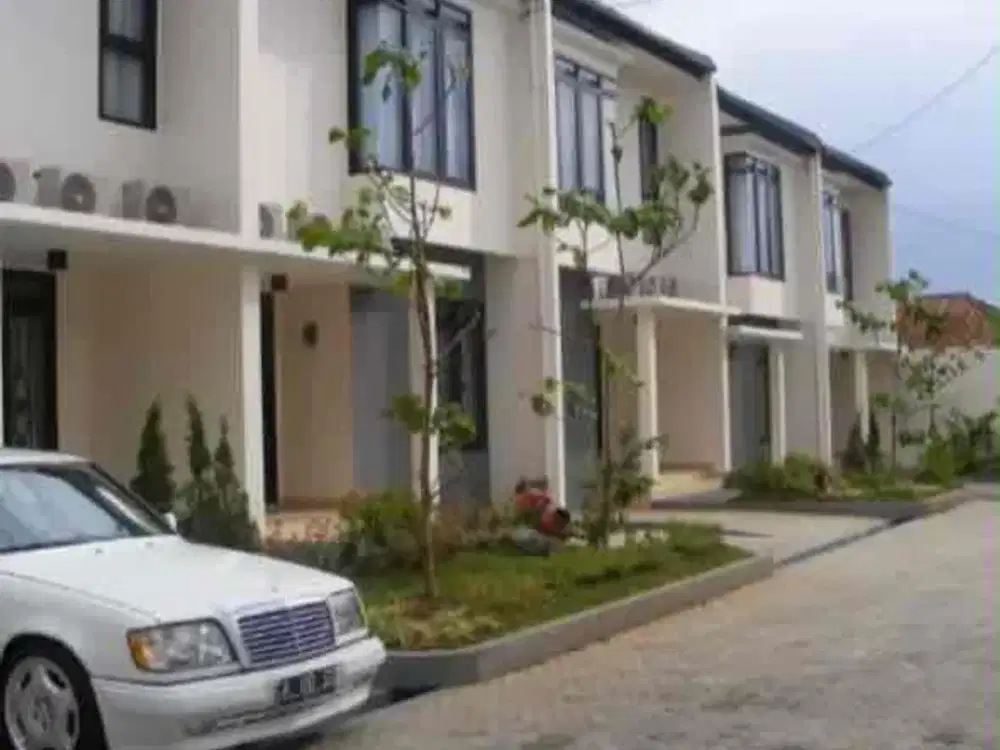Disewakan rumah modern minimalis semifurnish dekat stasiun MRT, Mal di Lebak Bulus Jakarta Selatan