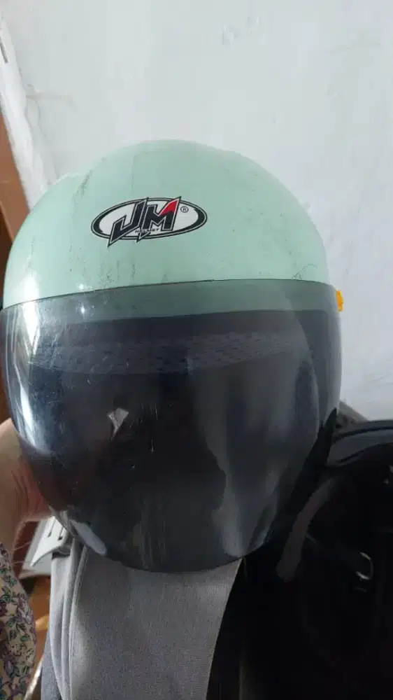Helm untuk anak