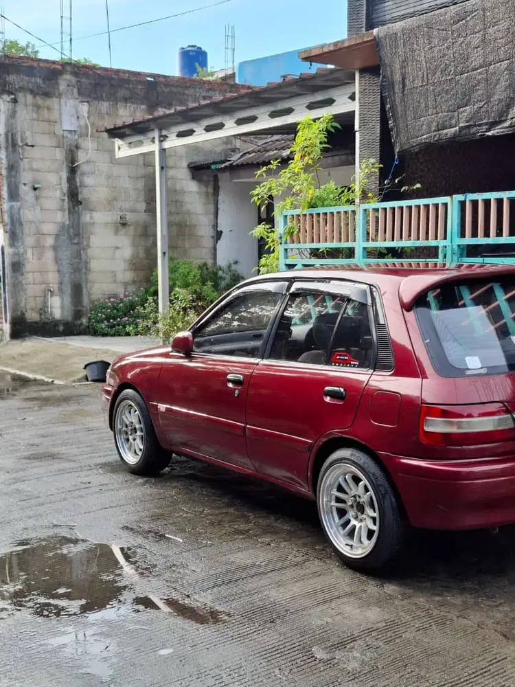 Starlet Kapsul 1995