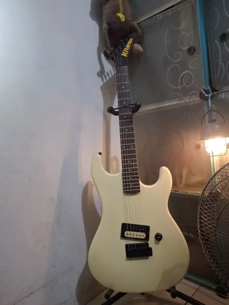 Kramer Baretta warna Vintage White