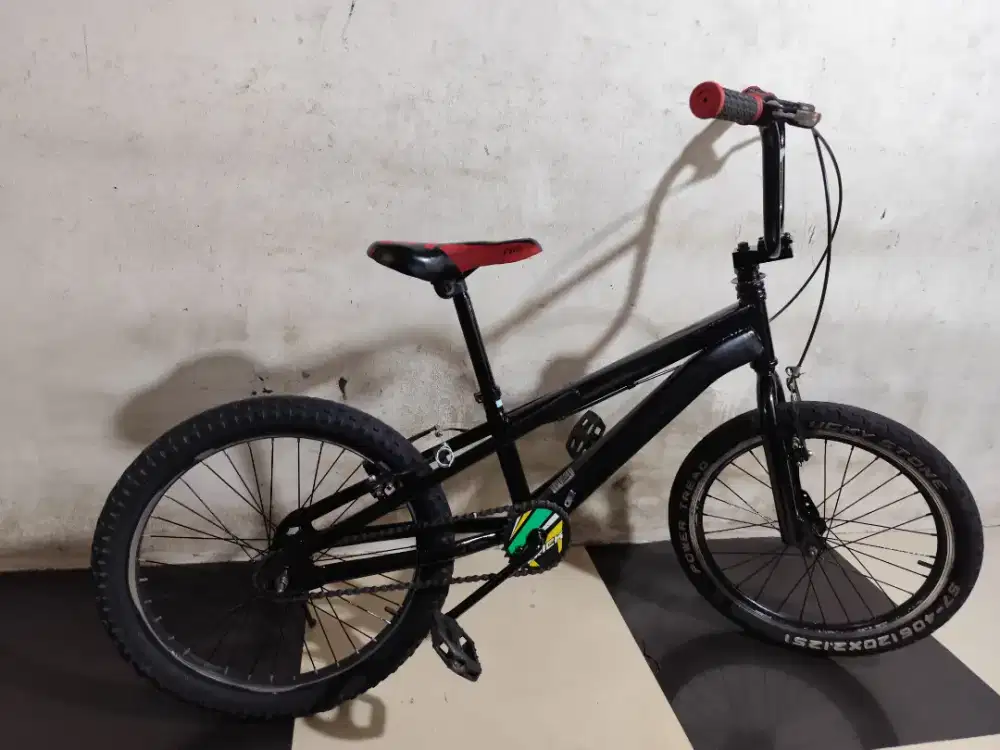 Sepeda bmx ukuran 20 siap pakai