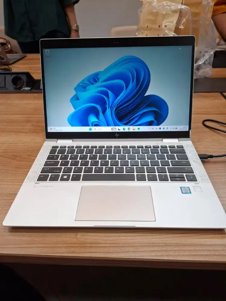 DI JUAL HP PREMIUM 2IN1 CONVERTIBLE