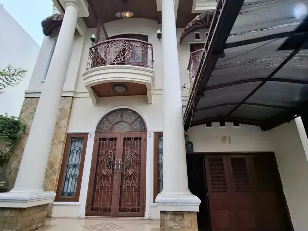 dijual villa mewah griya riatur lebar 8 inti kota