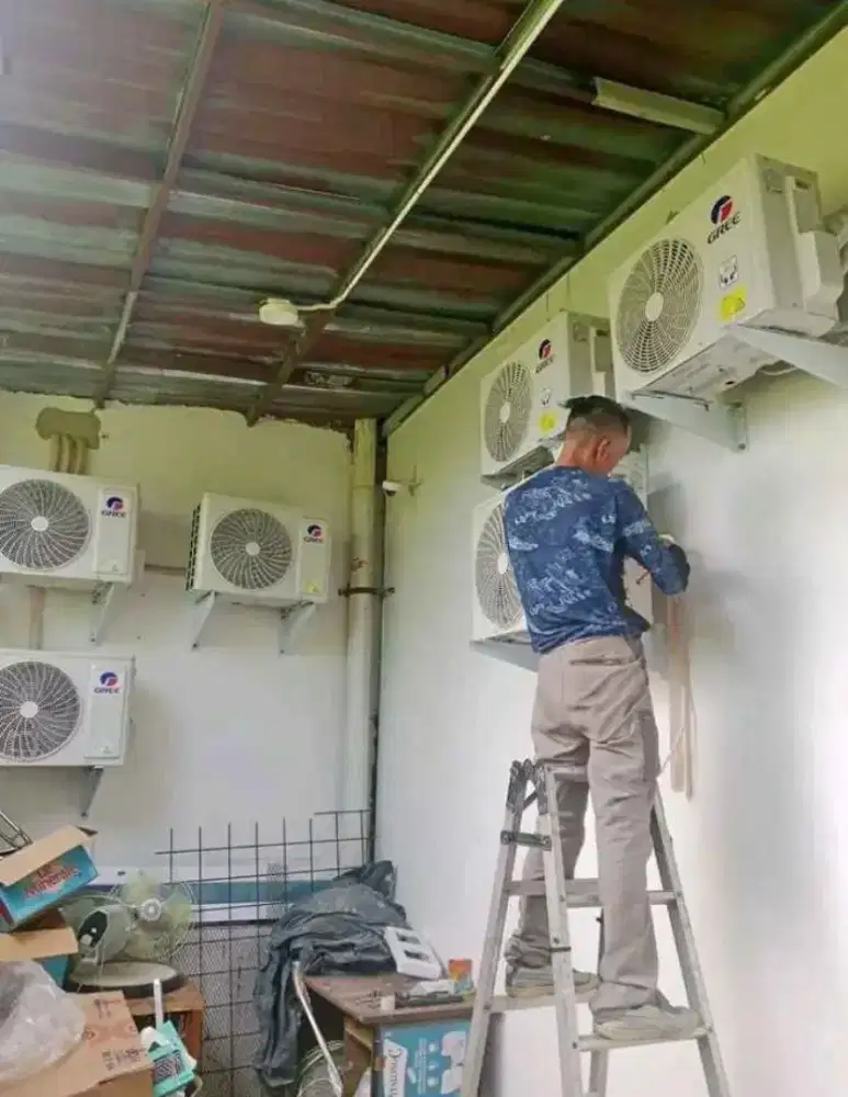 SERVICE AC BONGKAR PASANG AC CUCI AC TAMBAH ISI FREON VAKUM AC DLL