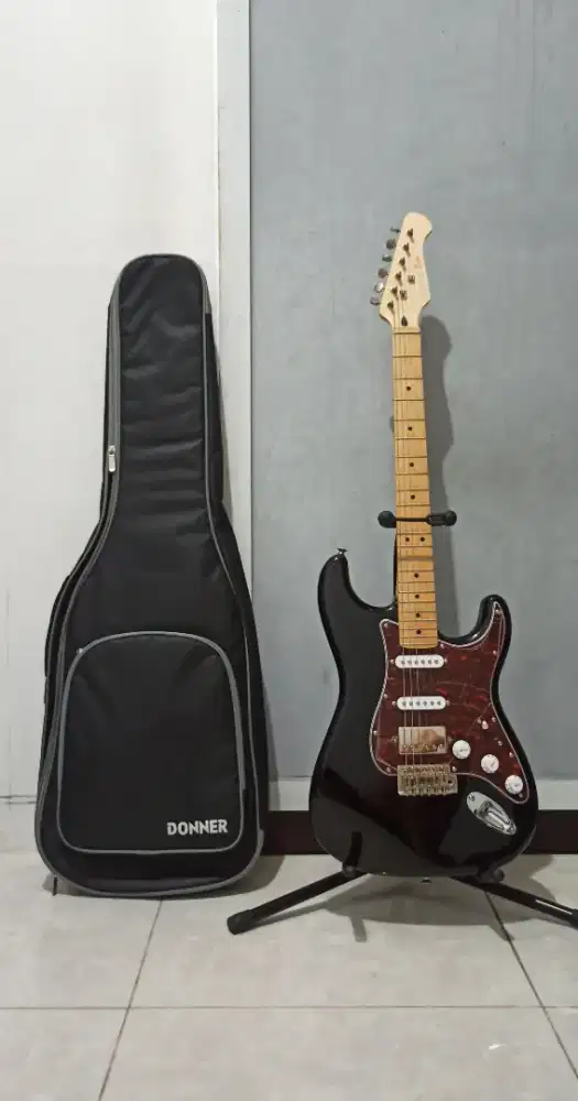 Gitar Elektrik Donner DST 152