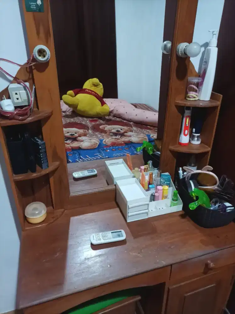 Lemari Rias jati jual BU