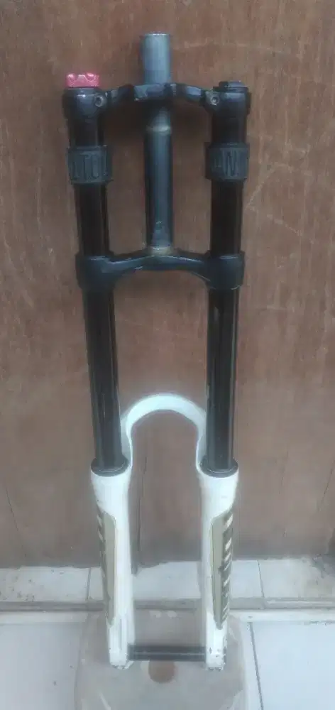 Fork sepeda doublecrown