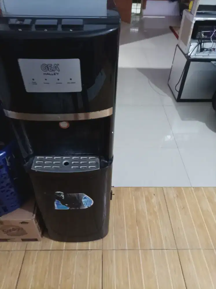 Dispenser panas dingin jual BU
