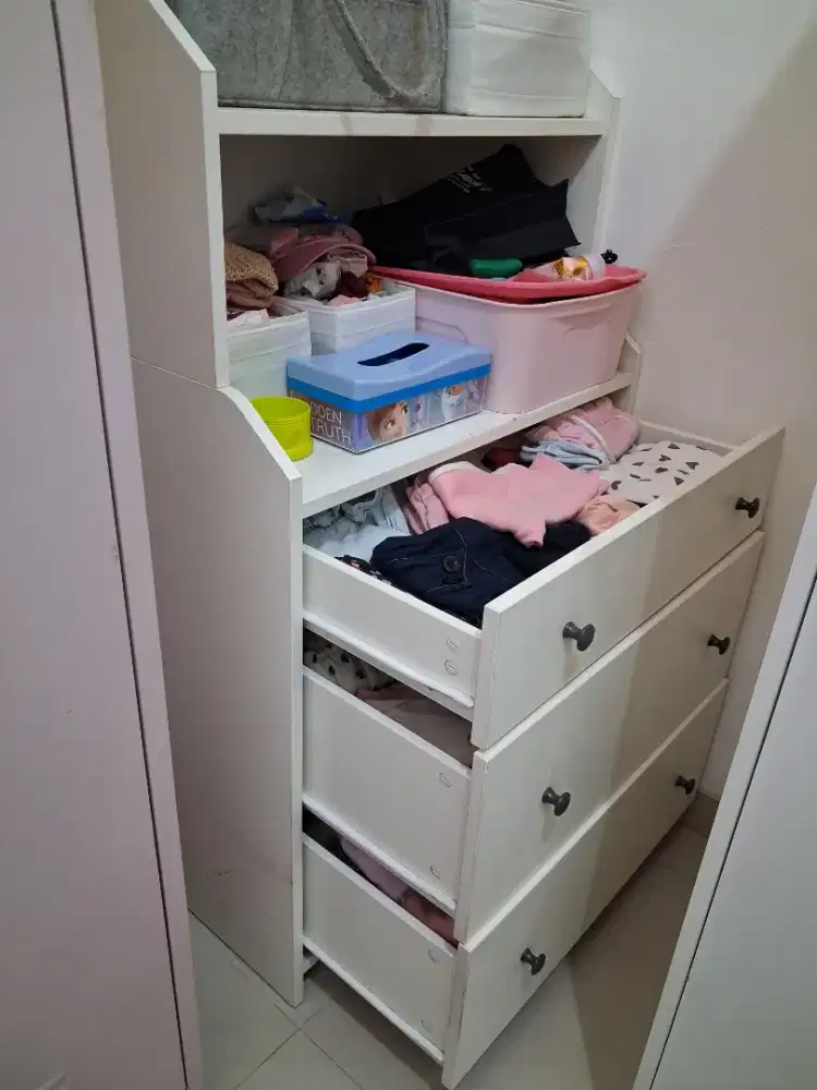 IKEA HAUGA lemari 3 laci, 70x46x116cm, putih