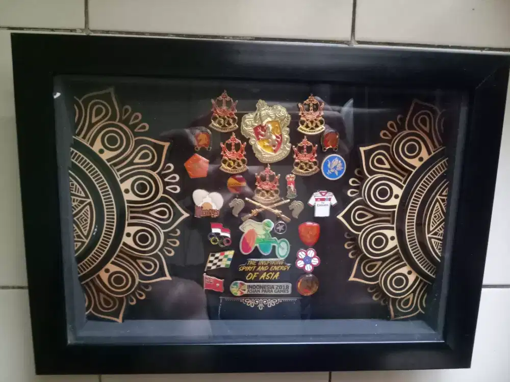 dijual pin pin dari berbagai macam /campuran
