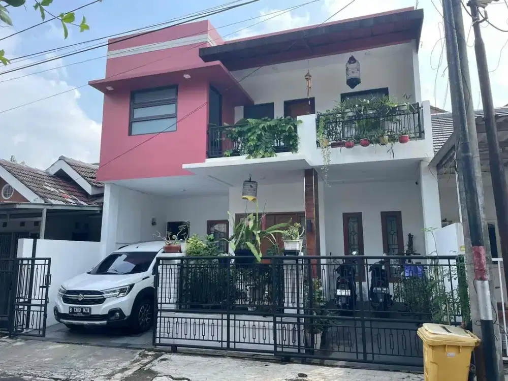 Rumah 2 Lantai di Nusa Loka BSD