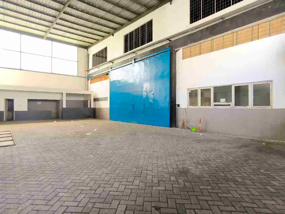 Disewakan Murah Gudang 2 lantai Siap pakai kondisi bagus Tanjung sari Surabaya