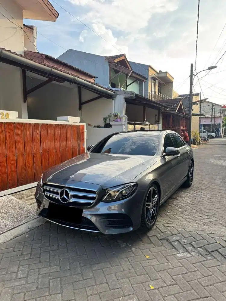 Mercedes-Benz E300 2017 Bensin