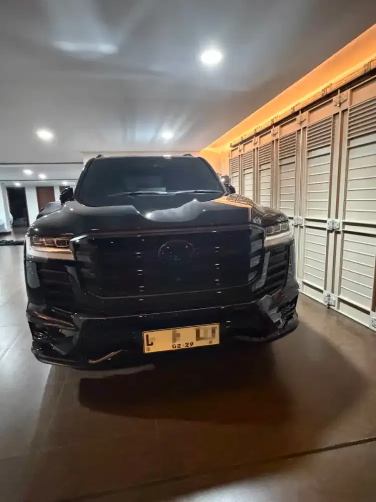 [Low KM] Landcruiser VXR300 2024