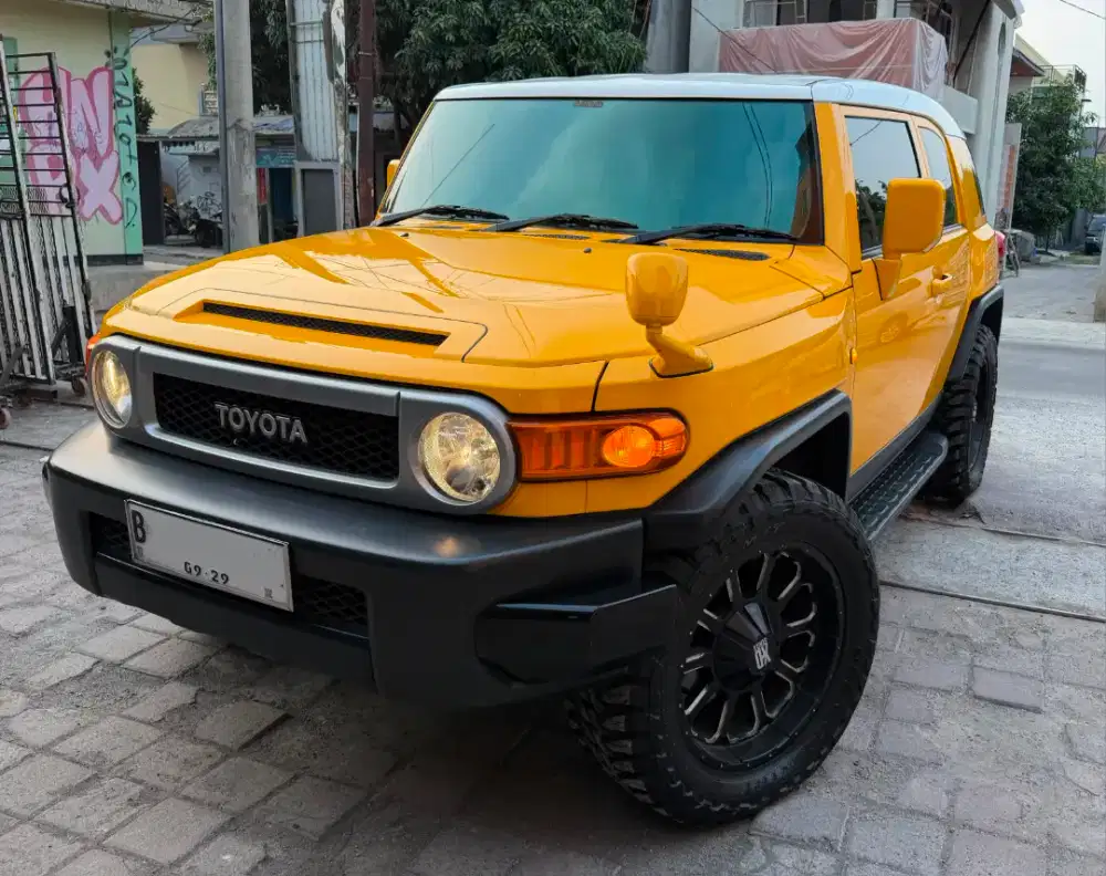 FJ CRUISER 4.0L Kuning Asli Terbaik 2012/11 Pribadi