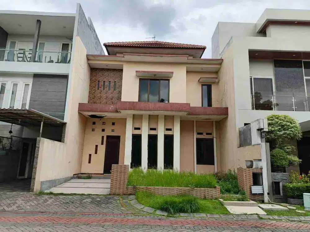 Jual Rumah Kertajaya Indah Regency Dekat ITS  Lebar 9 Depan Taman
