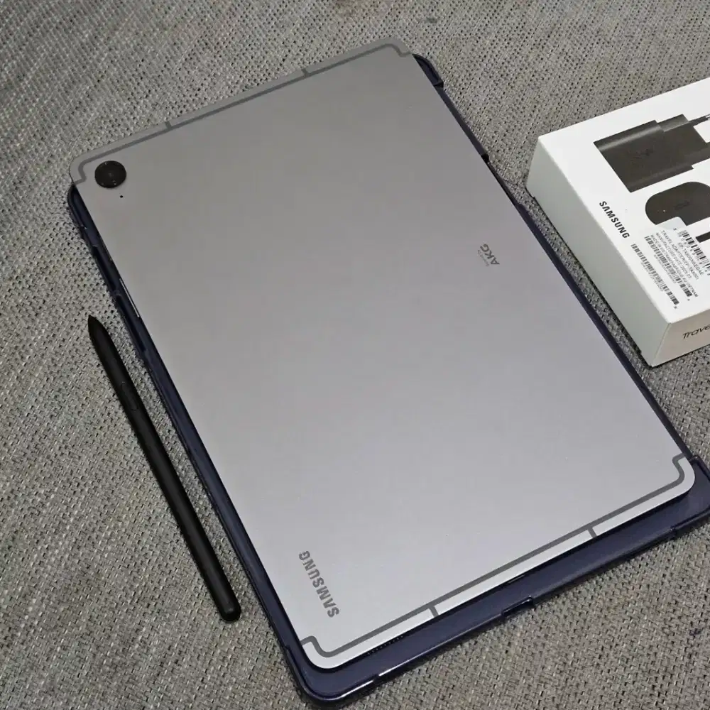 Samsung TAB S9 FE 5G Resmi SEIN
Versi Bisa Kartu SIM
