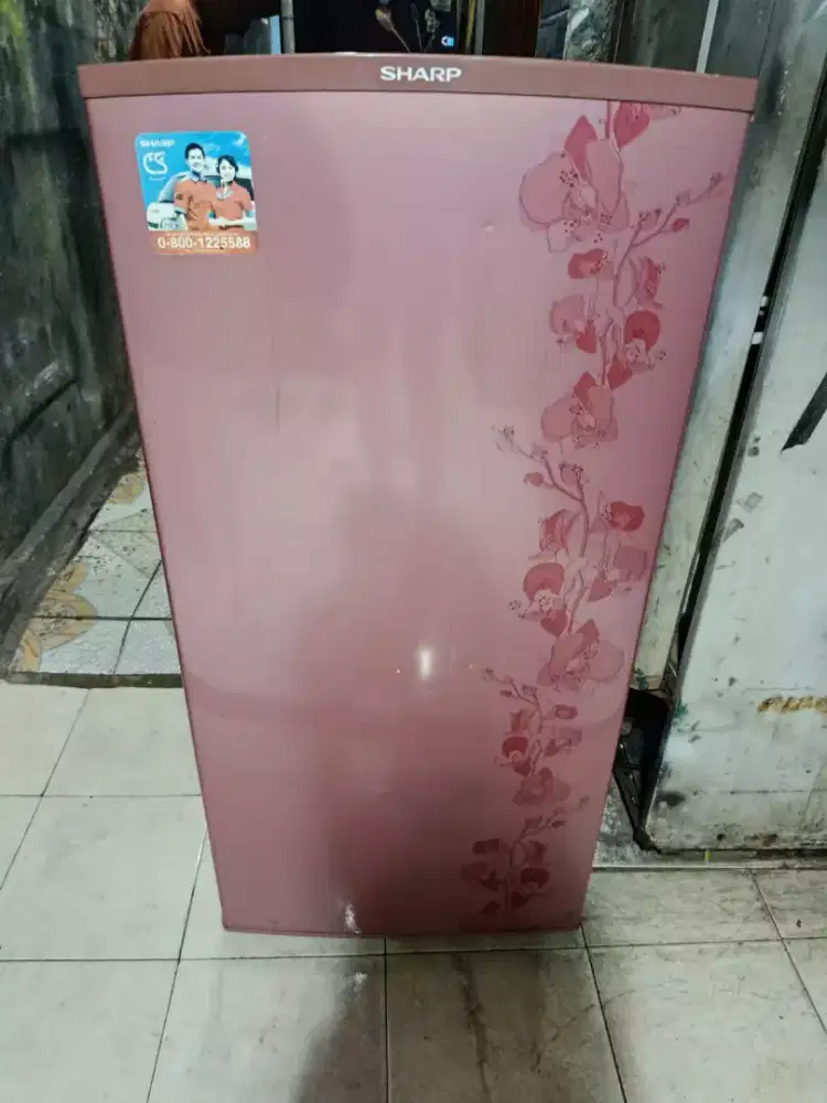 Kulkas 1 pintu merek sharp