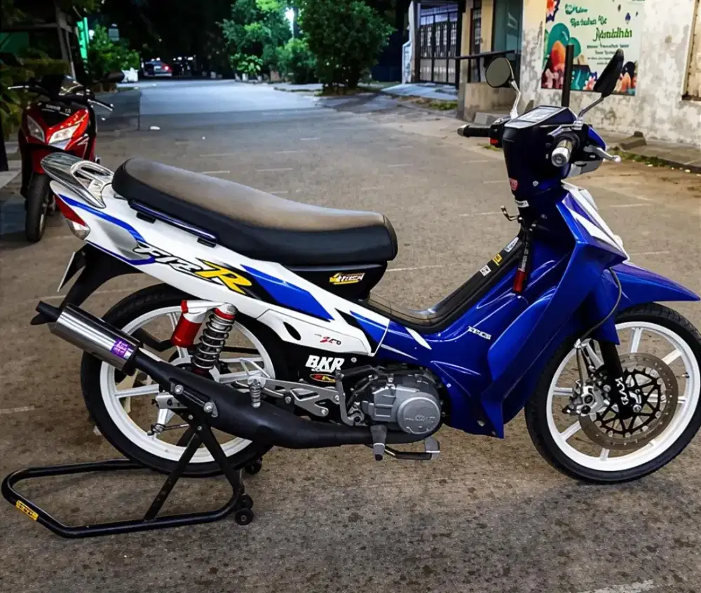 Yamaha F1zr 1998