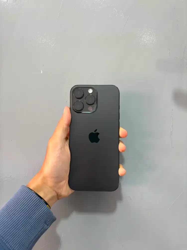 16 pm 256 iBox black titanium