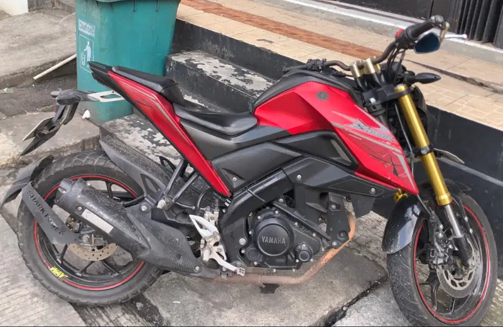 DIJUAL BU YAMAHA XABRE 2016 MESIN AMAN KELISTRIKAN AMAN.