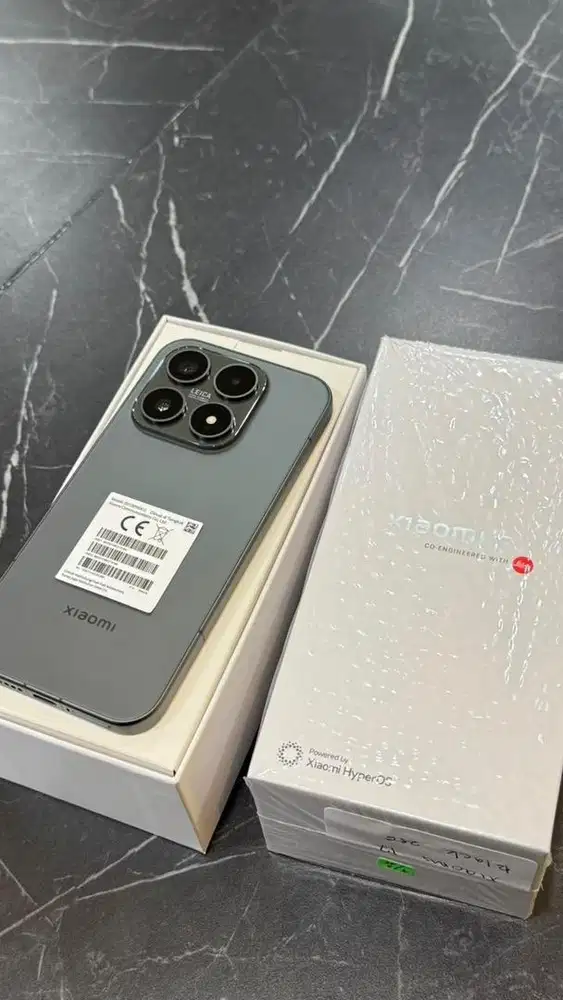 xiaomi 17 12/256gb