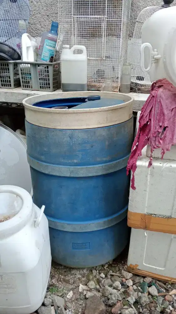 Drum Biru kapasitas 200 liter