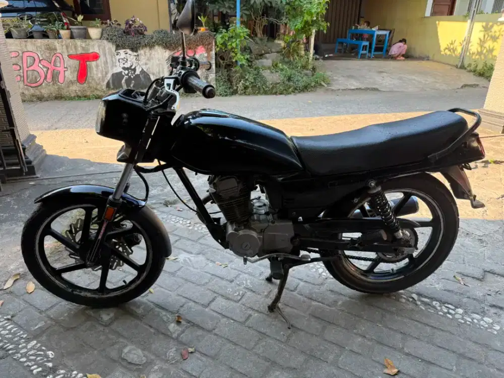 Honda GL pro THN 1997 plat AB sleman