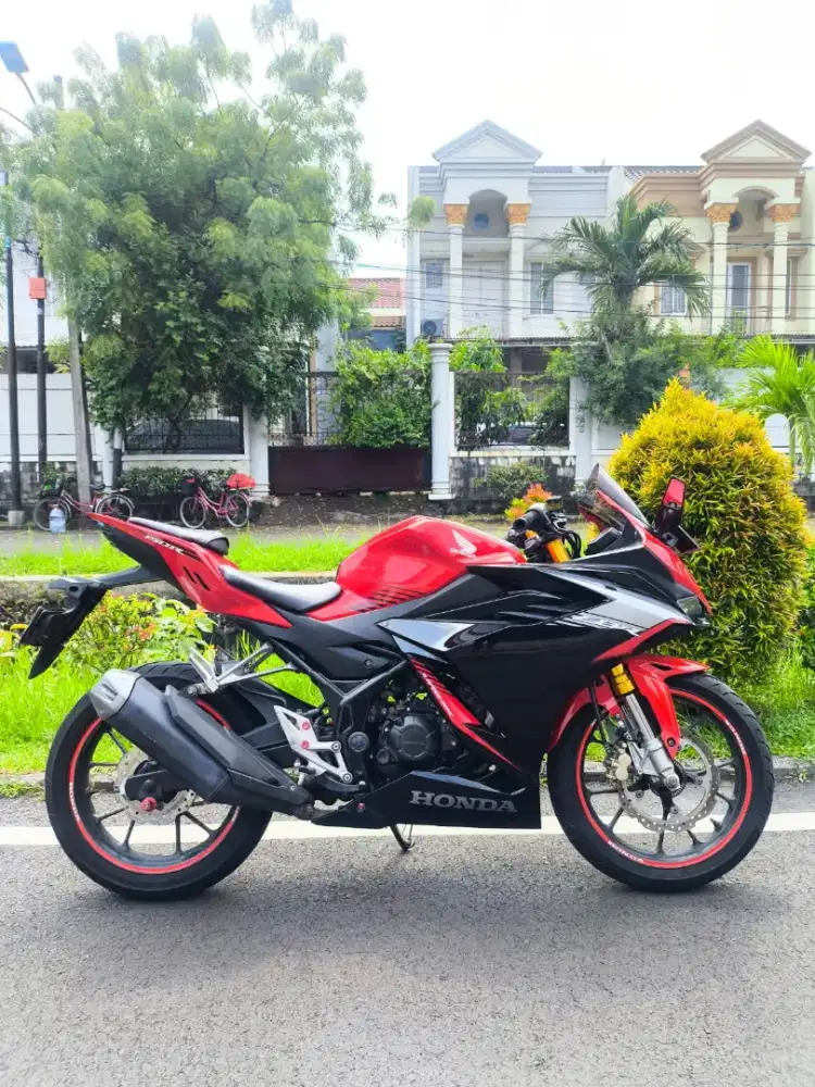 Honda CBR 150 ABS Tahun 2021 Low KM MULUS